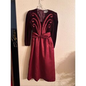 Gorgeous vintage cocktail dress by Victor Costa